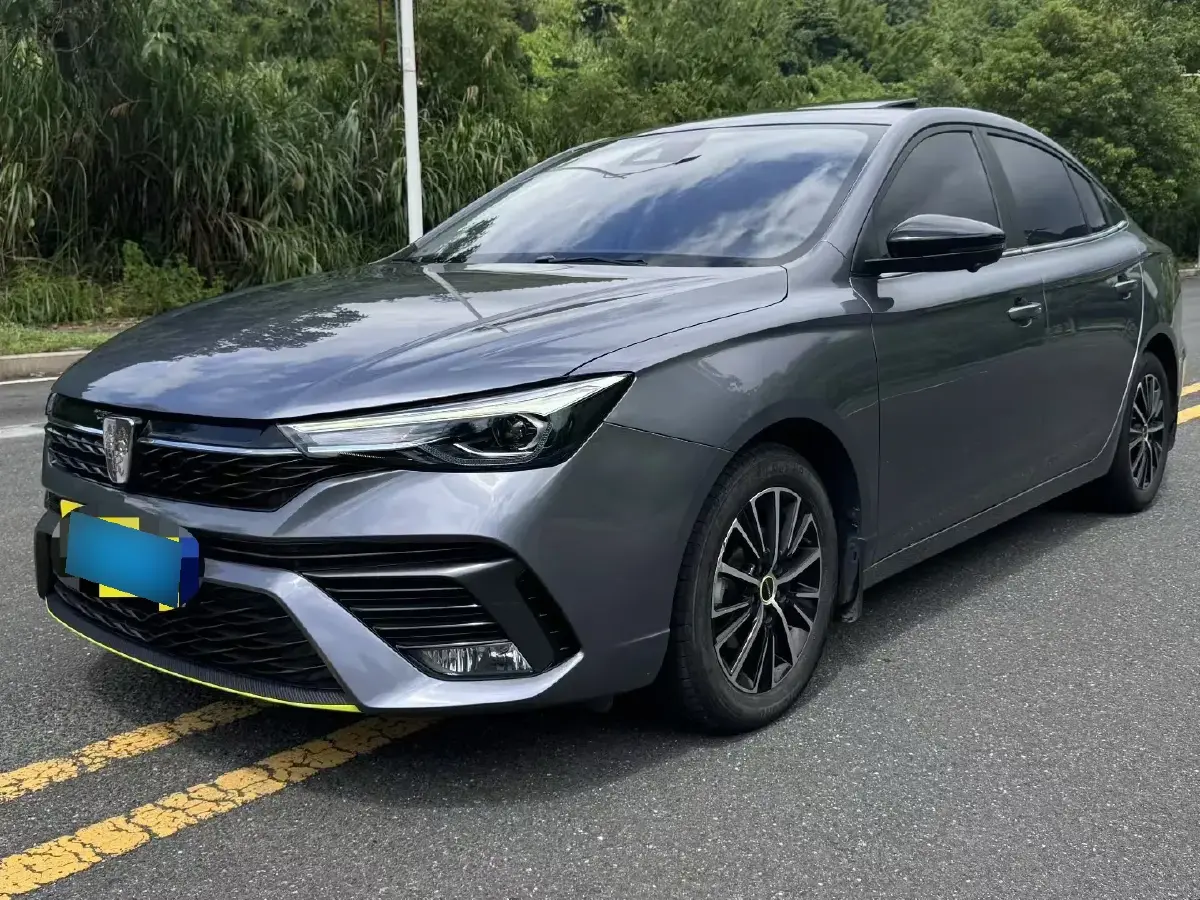 2021 Roewe i5 1.5L 120HP L4 CVT