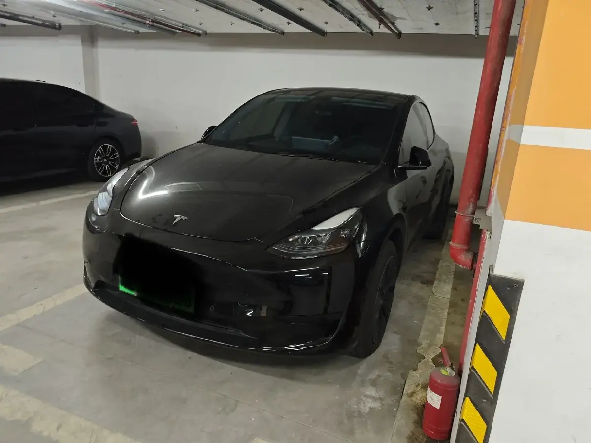 2023 Tesla Model Y BEV 60KWH