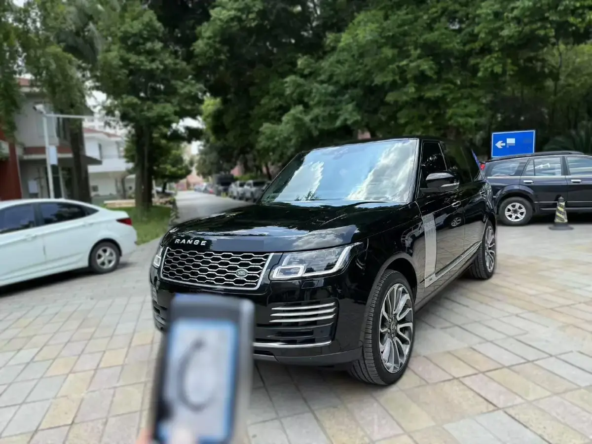 2019 Land Rover Range Rover 3.0T 381HP V6 8AT
