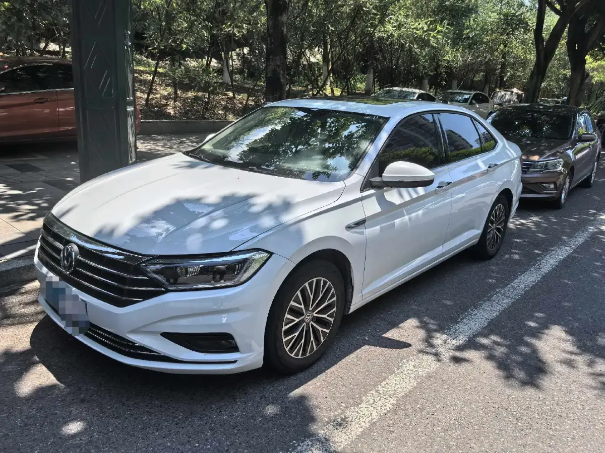 2021 Volkswagen Sagitar 1.4T 150HP L4 7DCT