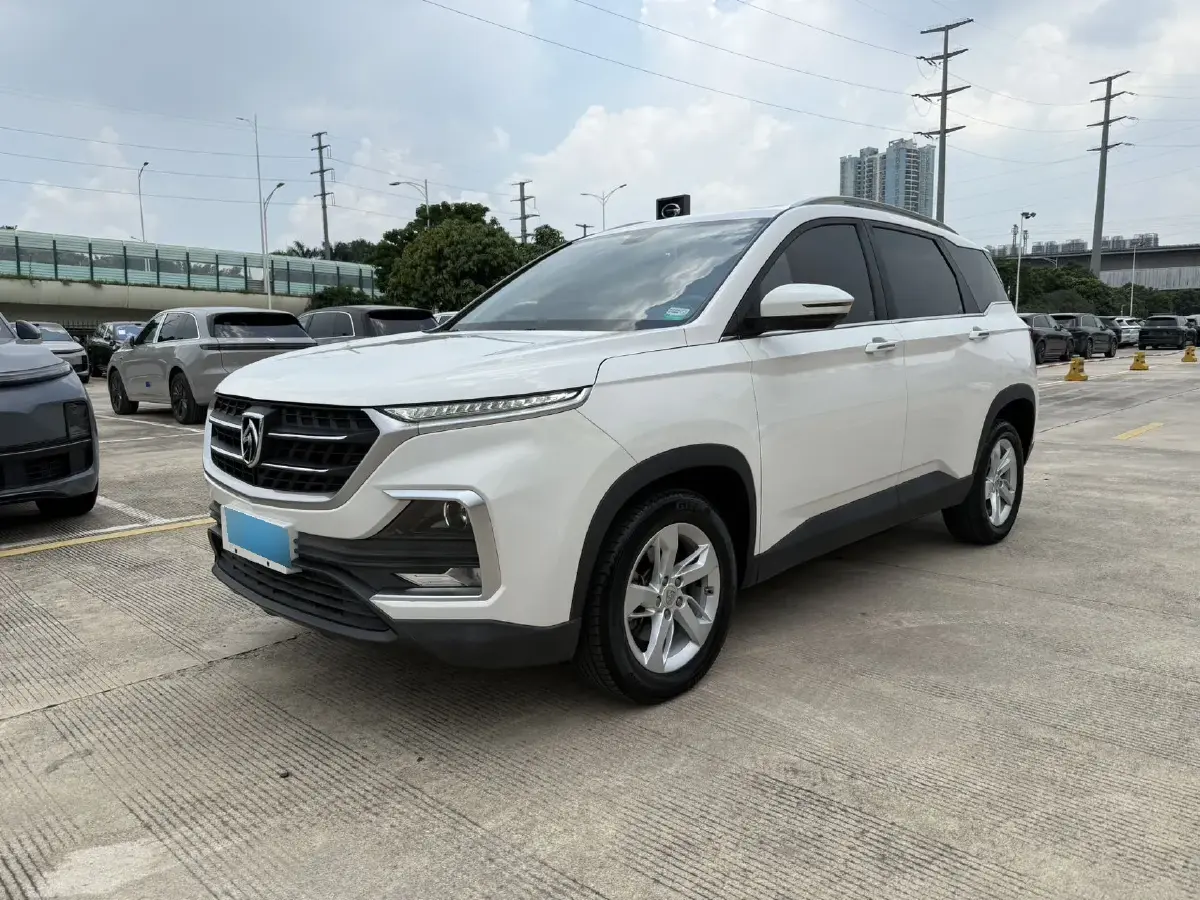 2019 BaoJun 530 1.5T 151HP L4 CVT