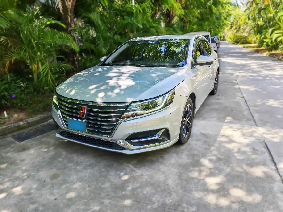 2019 Roewe i6 1.5T 169HP L4 AMT PHEV 9.1KWH