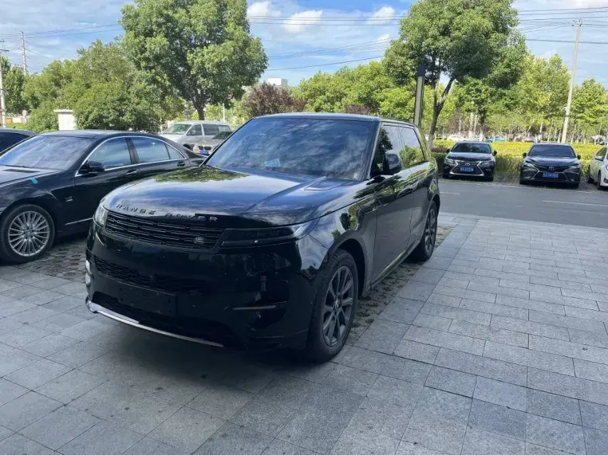 2024 Land Rover Range Rover Sport 3.0T 400HP L6 8AT