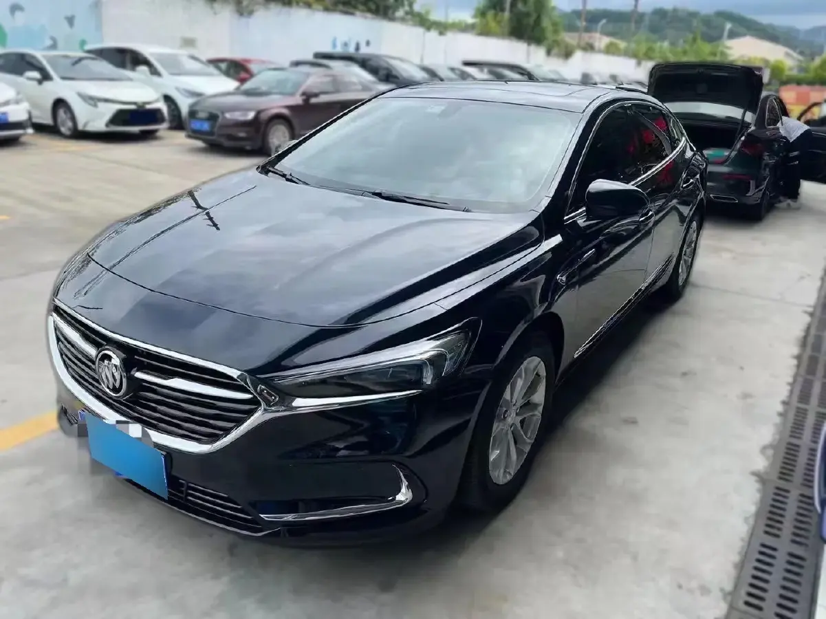 2021 Buick Larcosse 1.5T 169HP L4 9AT