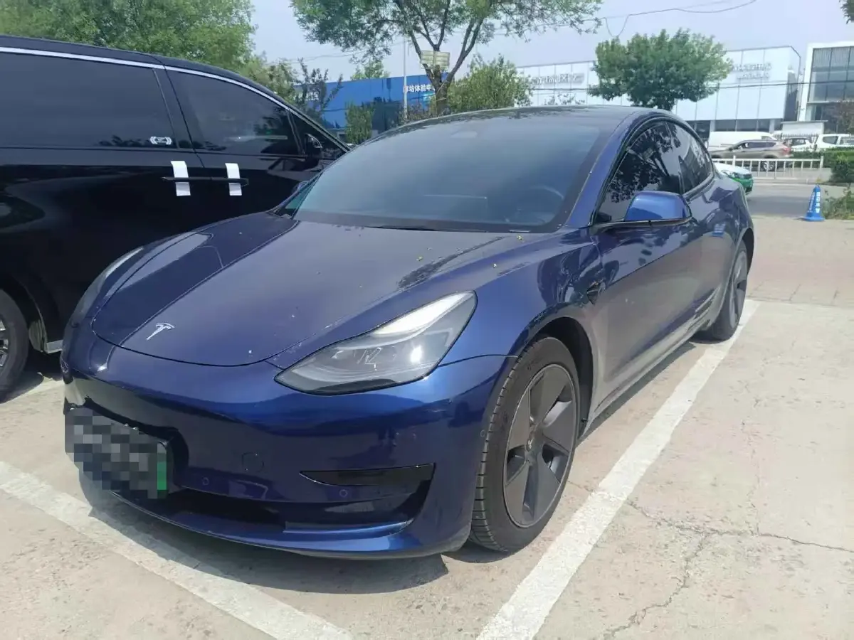 2022 Tesla Model 3 BEV 60KWH