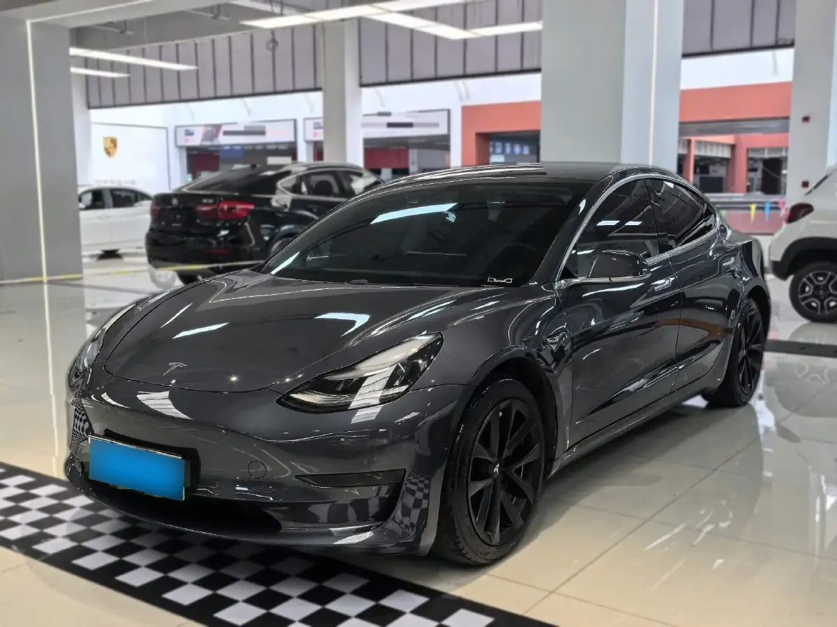 2019 Tesla Model 3 BEV 52KWH