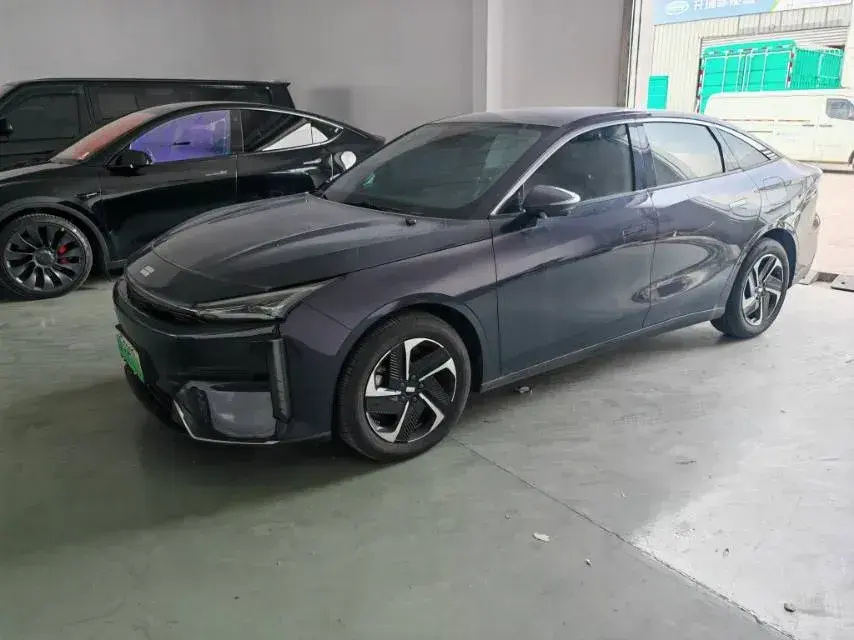 2023 Geely Galaxy L6 1.5T 163HP L4 3DHT PHEV 2023 Geely Galaxy L6 1.5T 163HP L4 3DHT PHEV
