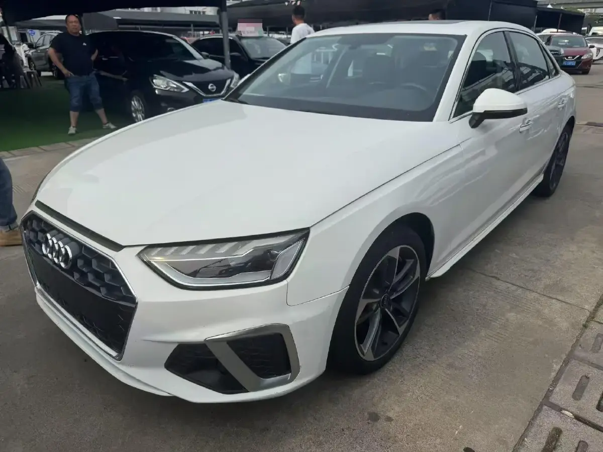 2023 Audi A4L 2.0T 190HP L4 7DCT