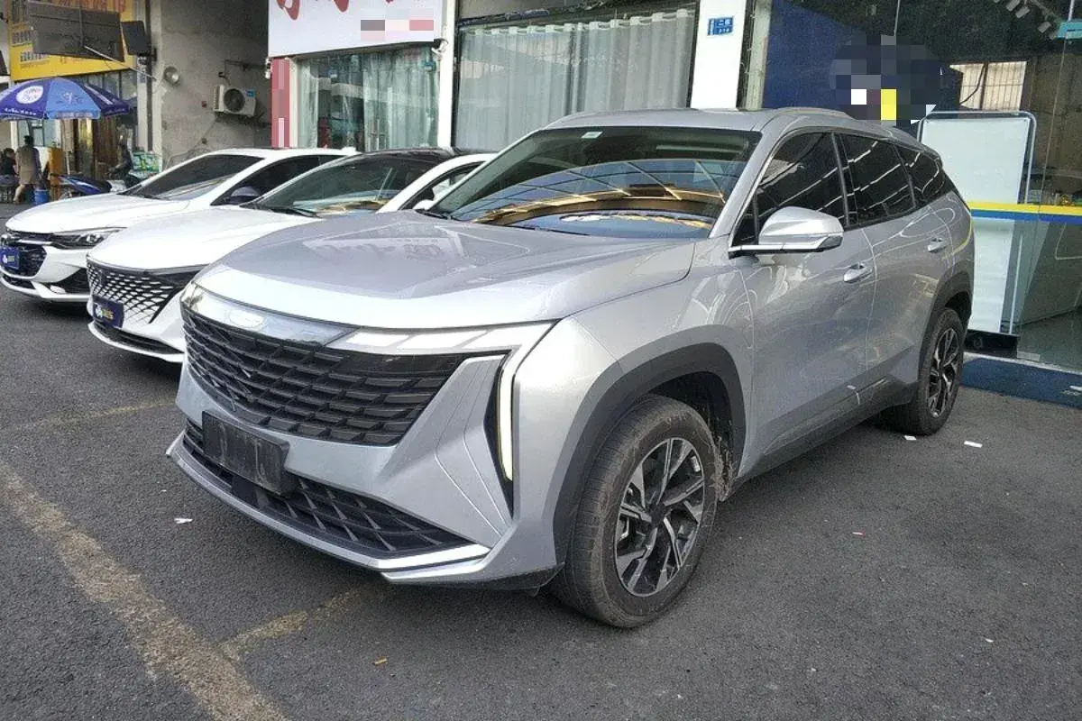 2024 Geely StarRay 1.5T 181HP L4 7DCT