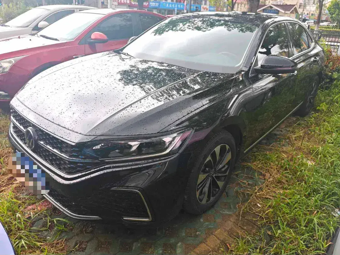 2022 Volkswagen Passat 2.0T 186HP L4 7DCT