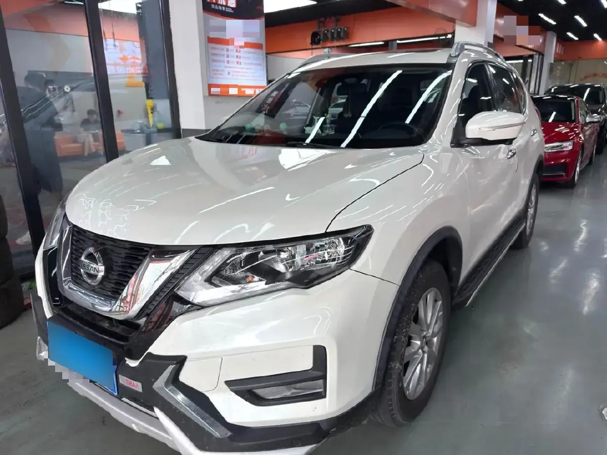 2021 Nissan X-Trail 2.0L 151HP L4 CVT