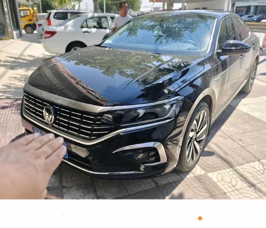 2023 Volkswagen Passat 2.0T 186HP L4 7DCT