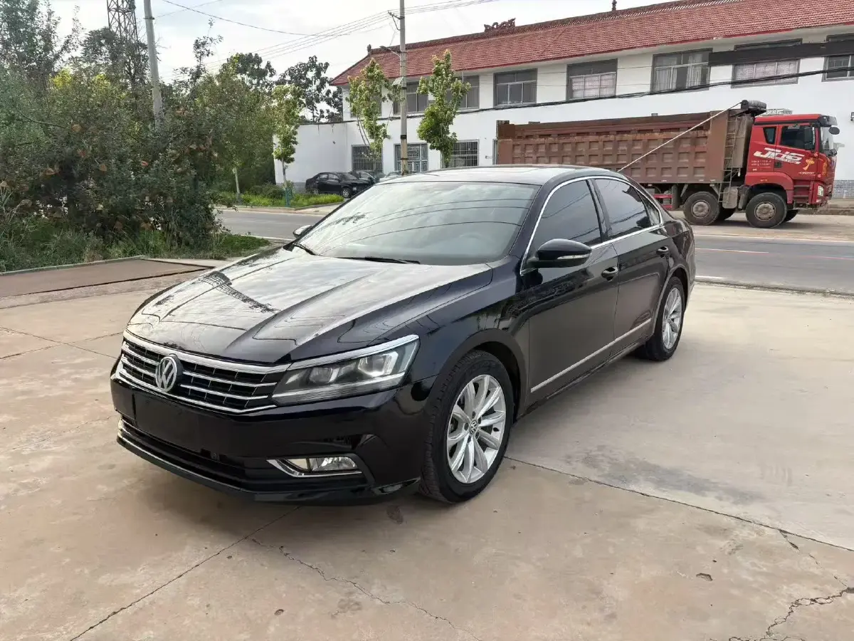2017 Volkswagen Passat 1.8T 180HP L4 7DCT