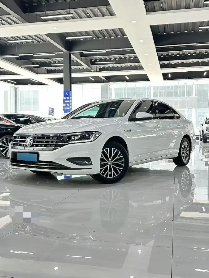 2019 Volkswagen Sagitar 1.2T 116HP L4 5MT