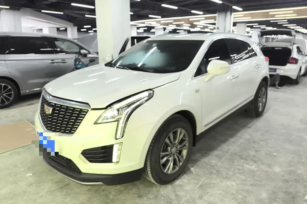 2020 Cadillac XT5 2.0T 241HP L4 9AT