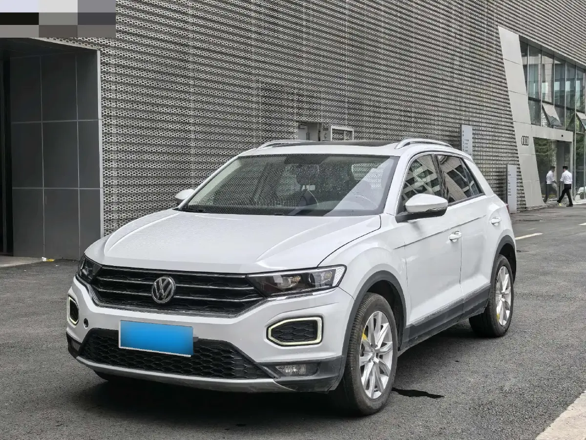 2020 Volkswagen T-Roc 1.4T 150HP L4 7DCT