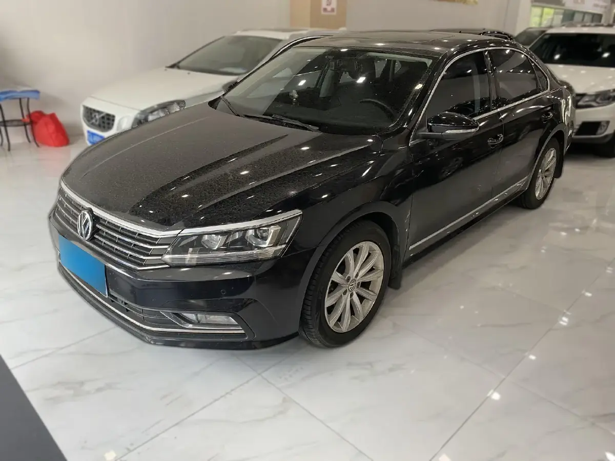 2017 Volkswagen Passat 1.8T 180HP L4 7DCT