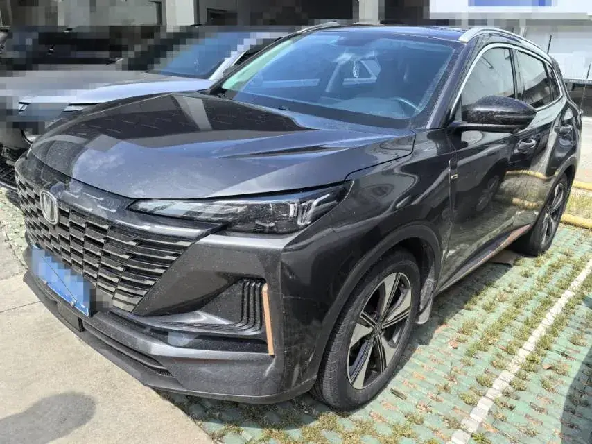 2022 ChangAn CS75 Plus 1.5T 178HP L4 6AT 2022 ChangAn CS75 Plus 1.5T 178HP L4 6AT