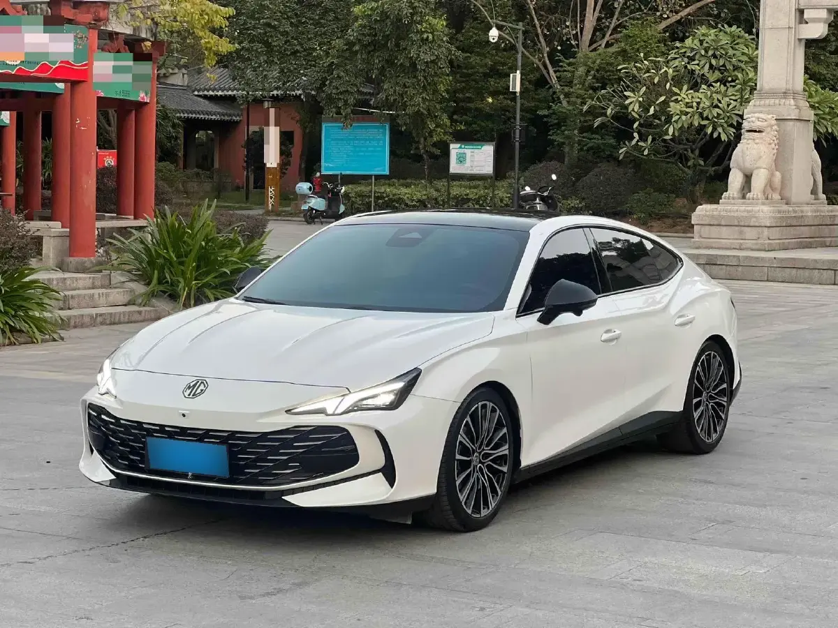 2023 MG 7 2.0T 261HP L4 9AT