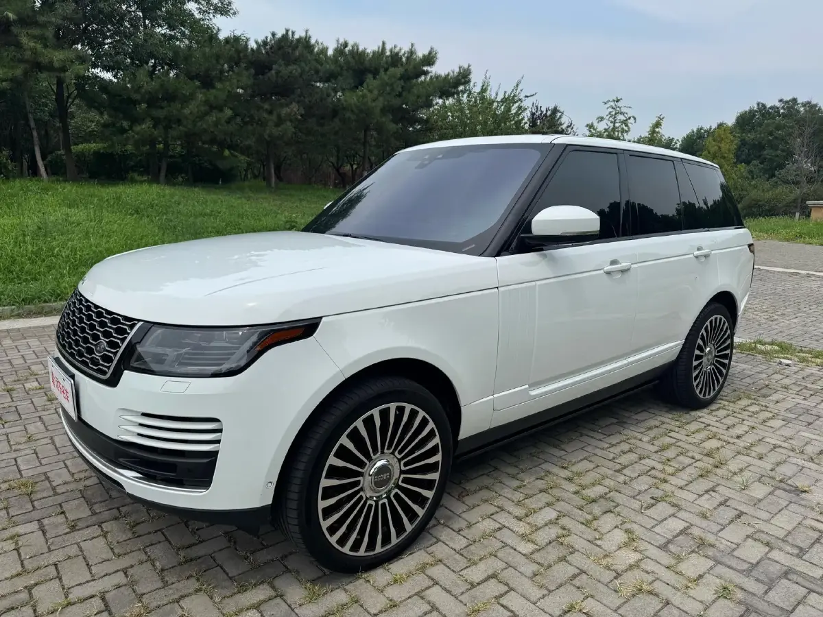 2018 Land Rover Range Rover Evoque 2.0T 241HP L4 9AT