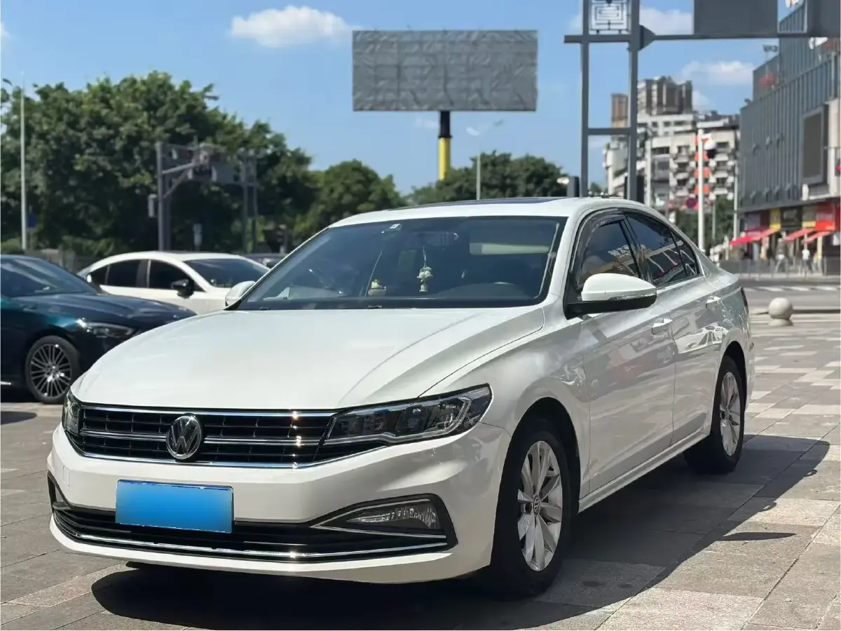 2019 Volkswagen Bora 1.5L 116HP L4 5MT