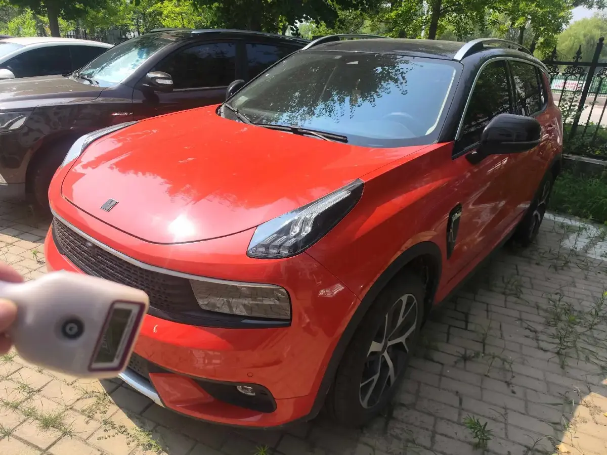 2017 LYNK&CO 01 2.0T 190HP L4 7DCT