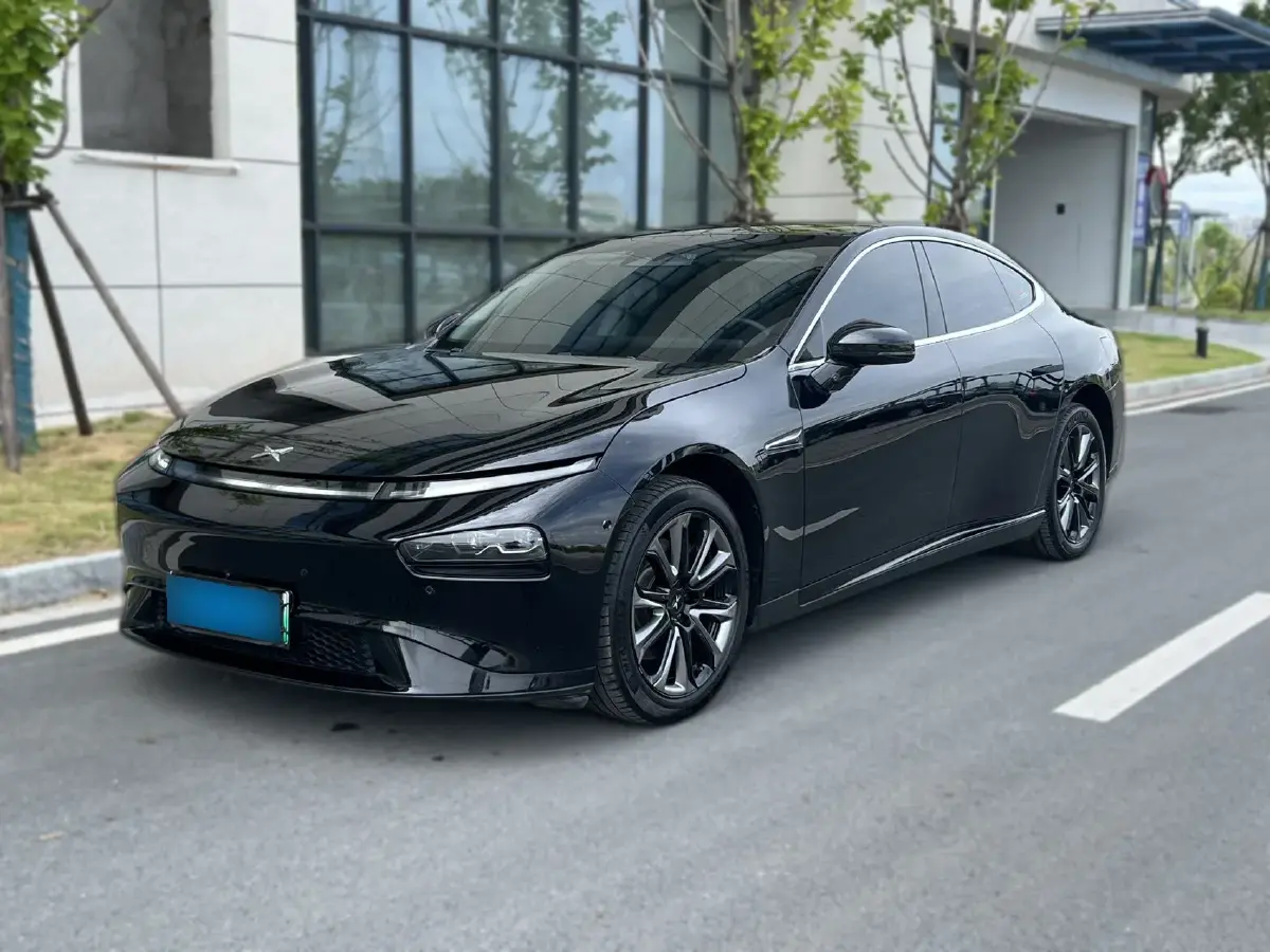 2022 Xpeng P7 BEV 77.9KWH