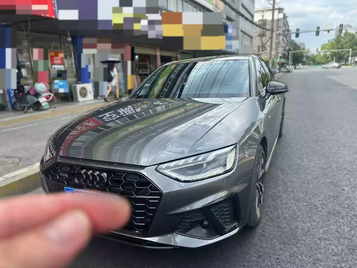 2023 Audi A4L 2.0T 190HP L4 7DCT