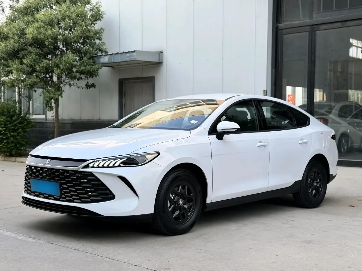 2025 BYD Qin Plus 1.5L 101HP L4 E-CVT PHEV 7.68KWH 2025 BYD Qin Plus 1.5L 101HP L4 E-CVT PHEV 7.68KWH