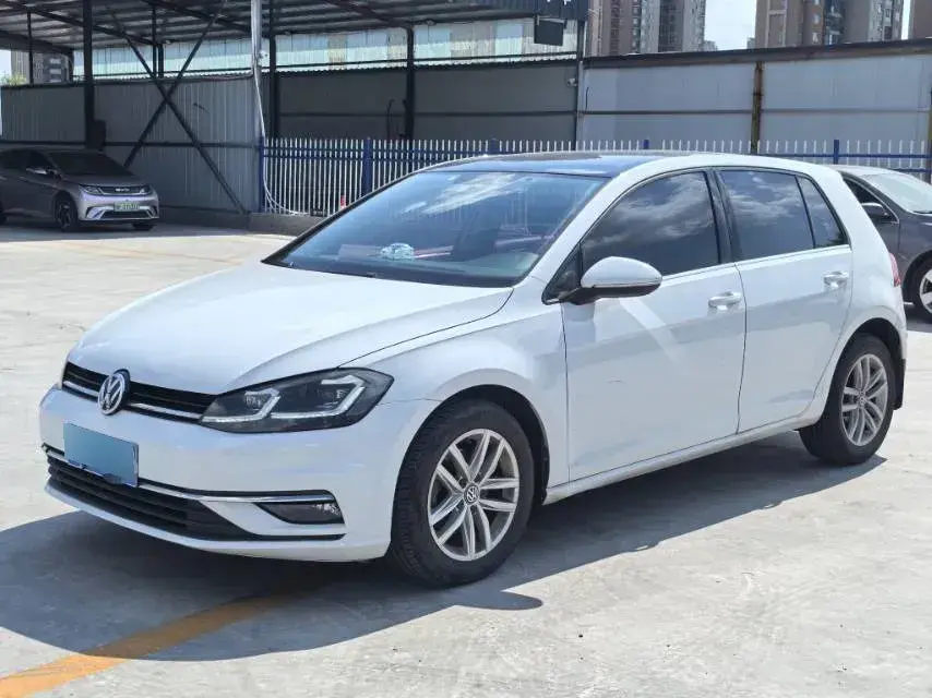 2018 Volkswagen Golf 1.6L 110HP L4 6AT