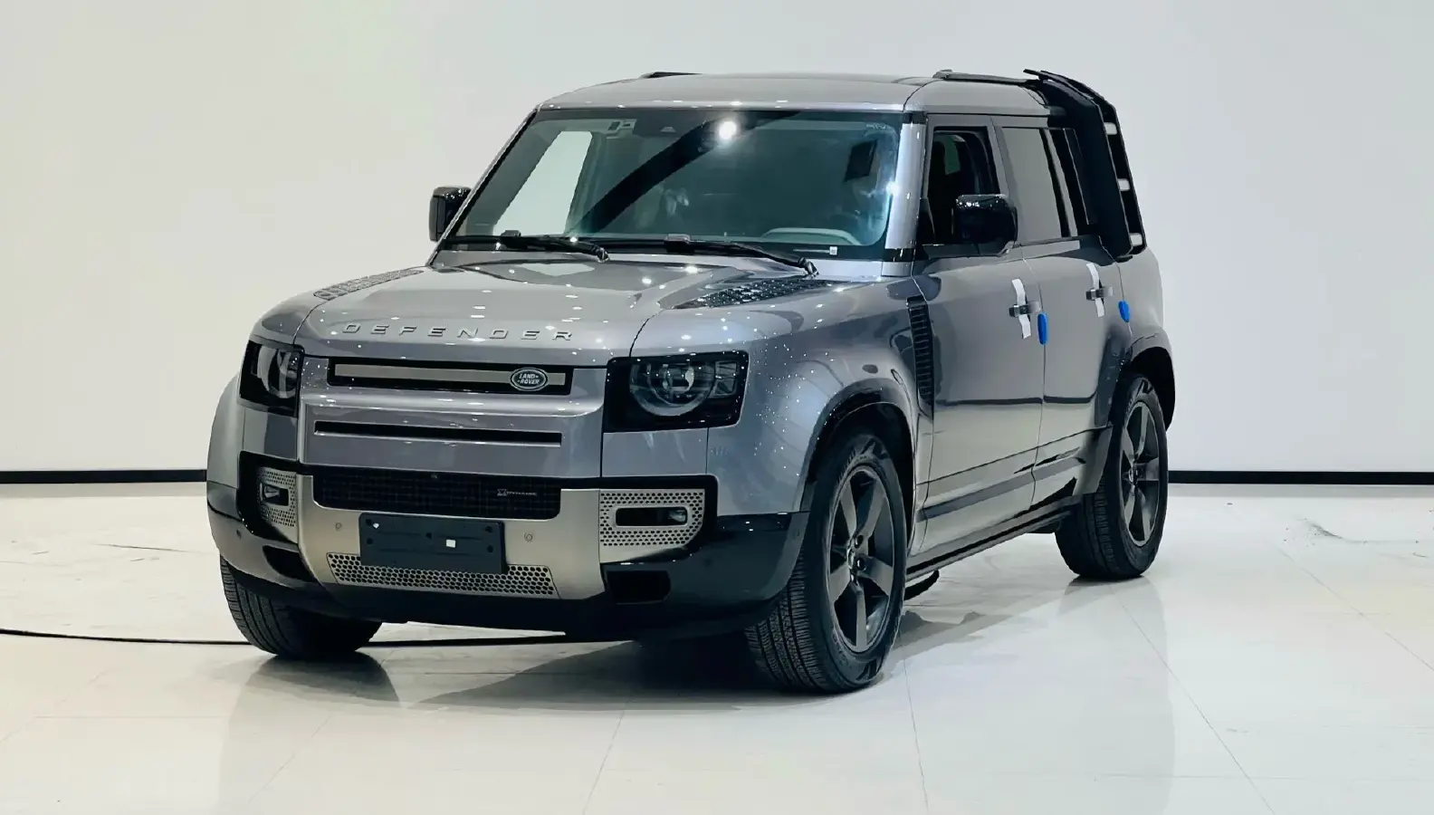 2021 Land Rover Defender 3.0T 400HP L6 8AT