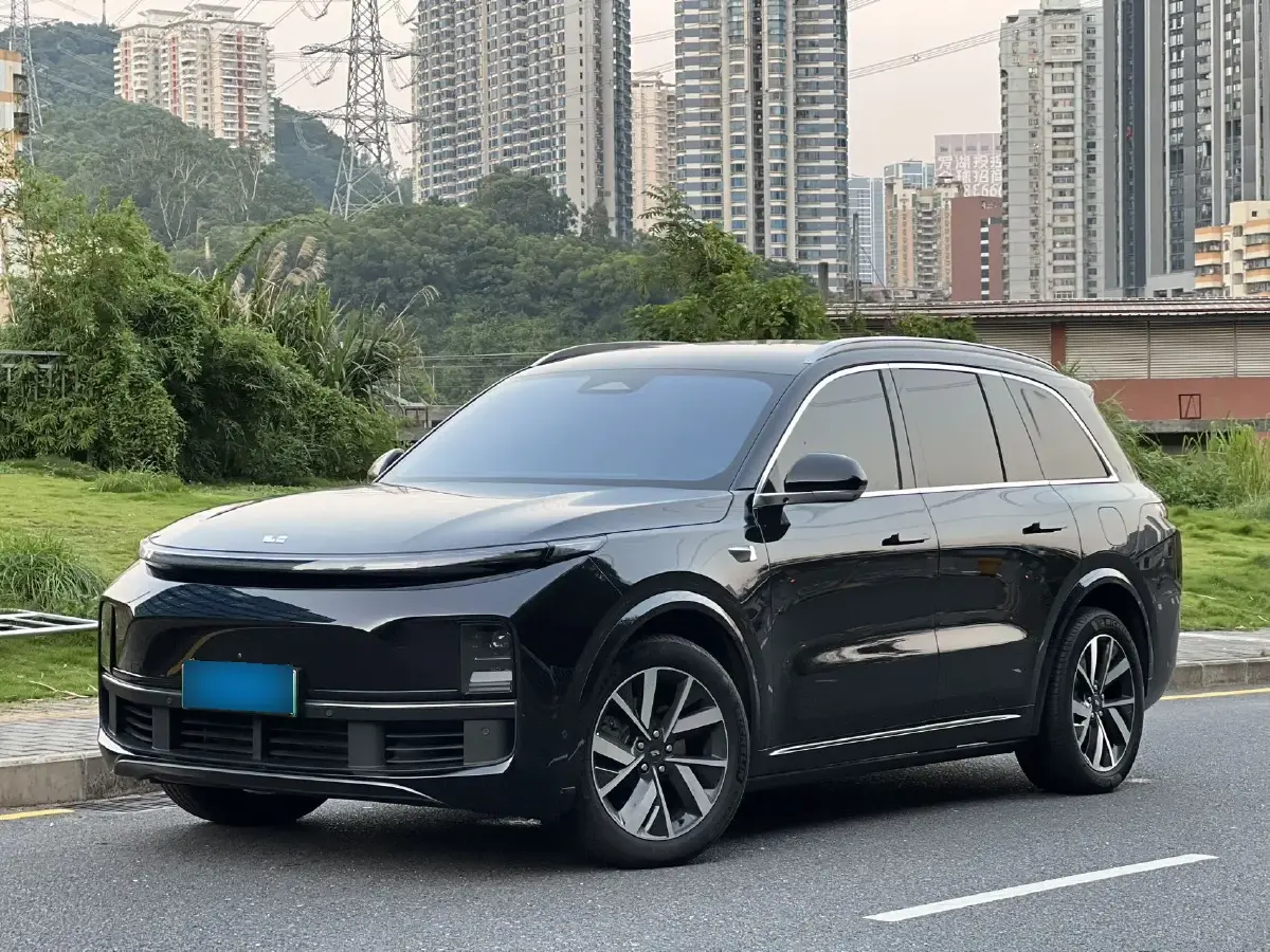 2023 Li L8 Range Extended 154HP REEV 40.9KWH