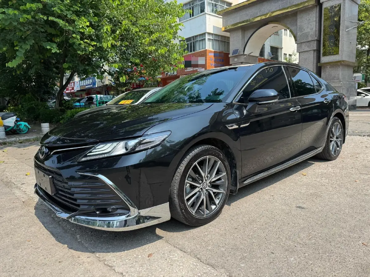 2023 Toyota Camry 2.5L 207HP L4 8AT