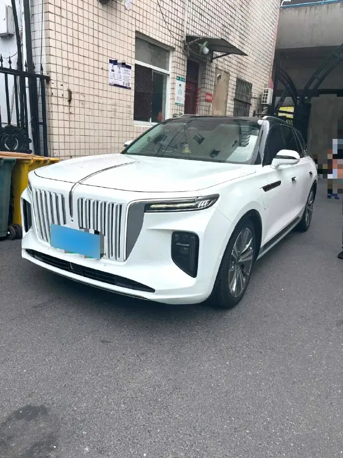 2022 HongQi E-HS9 BEV 120KWH