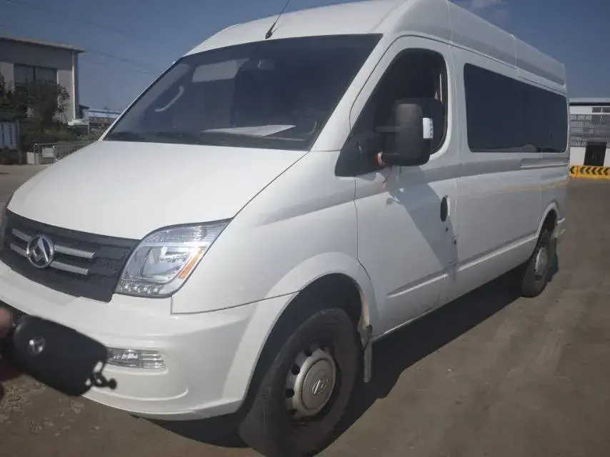 2023 MAXUS XinTu V80 2.0T 127HP L4 6MT