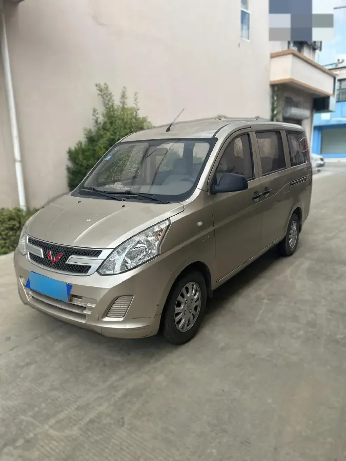 2018 WuLing RongGuang V 1.5L 112HP L4 5MT