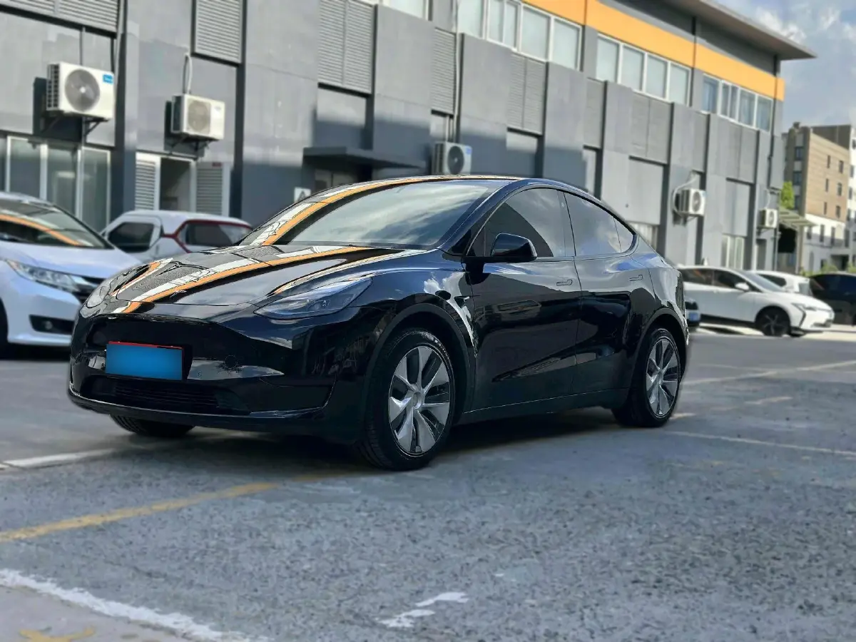 2022 Tesla Model Y BEV 60KWH
