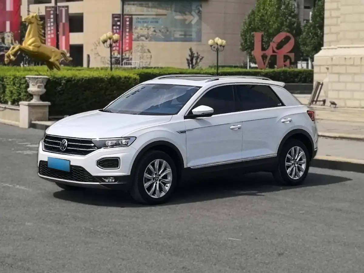 2021 Volkswagen T-Roc 1.4T 150HP L4 7DCT