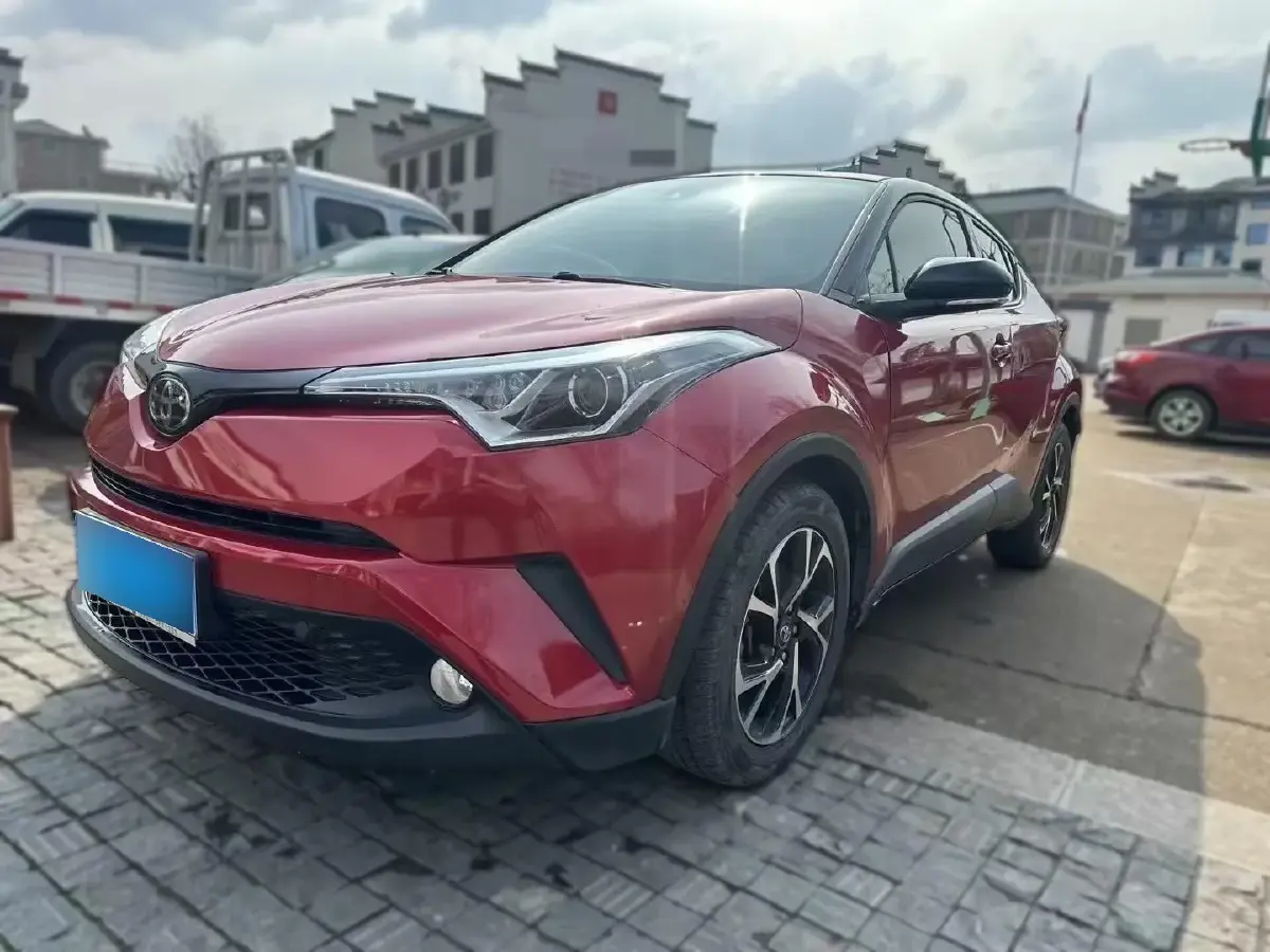 2018 Toyota C-HR 2.0L 171HP L4 CVT
