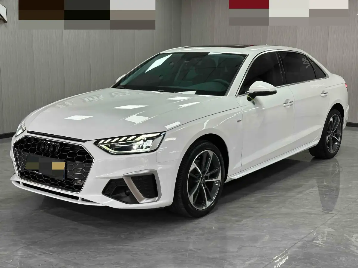 2022 Audi A4L 2.0T 190HP L4 7DCT