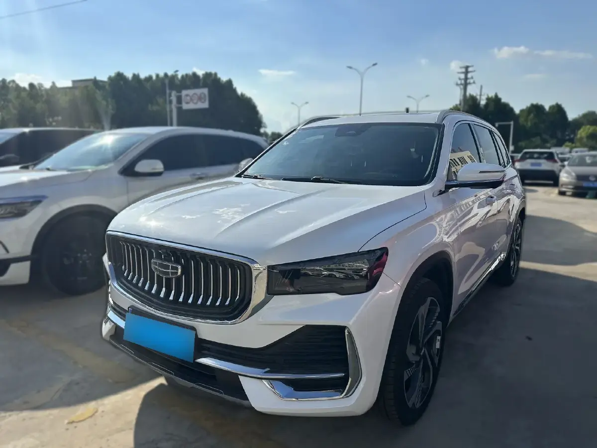 2024 Geely Monjaro 2.0T 238HP L4 8AT