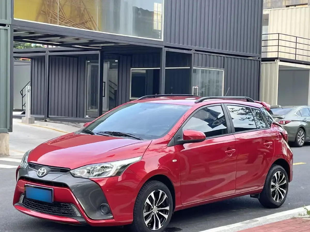 2017 Toyota Yaris L 1.5L 107HP L4 CVT