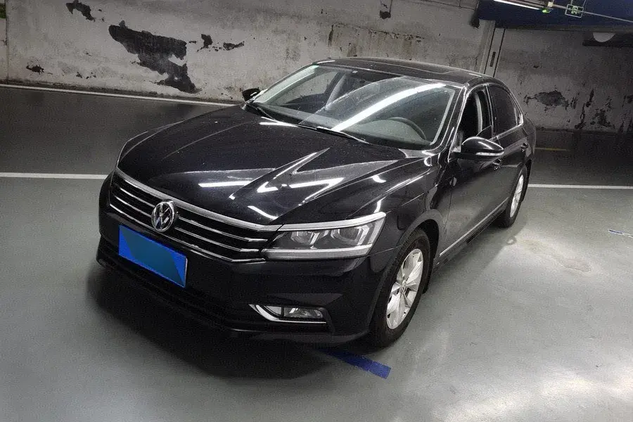 2017 Volkswagen Passat 1.4T 150HP L4 7DCT