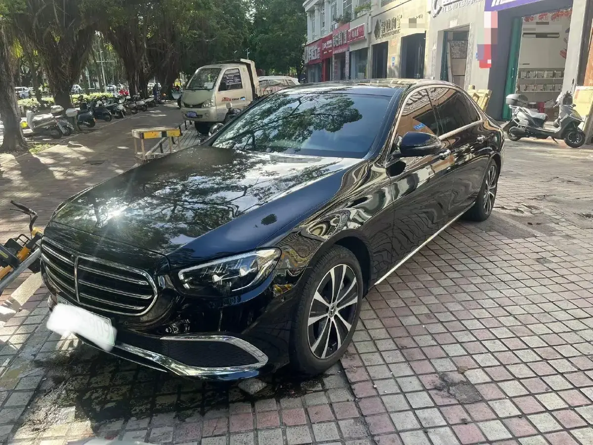 2022 Mercedes-Benz E Class 2.0T 211HP L4 9AT PHEV 25.4KWH