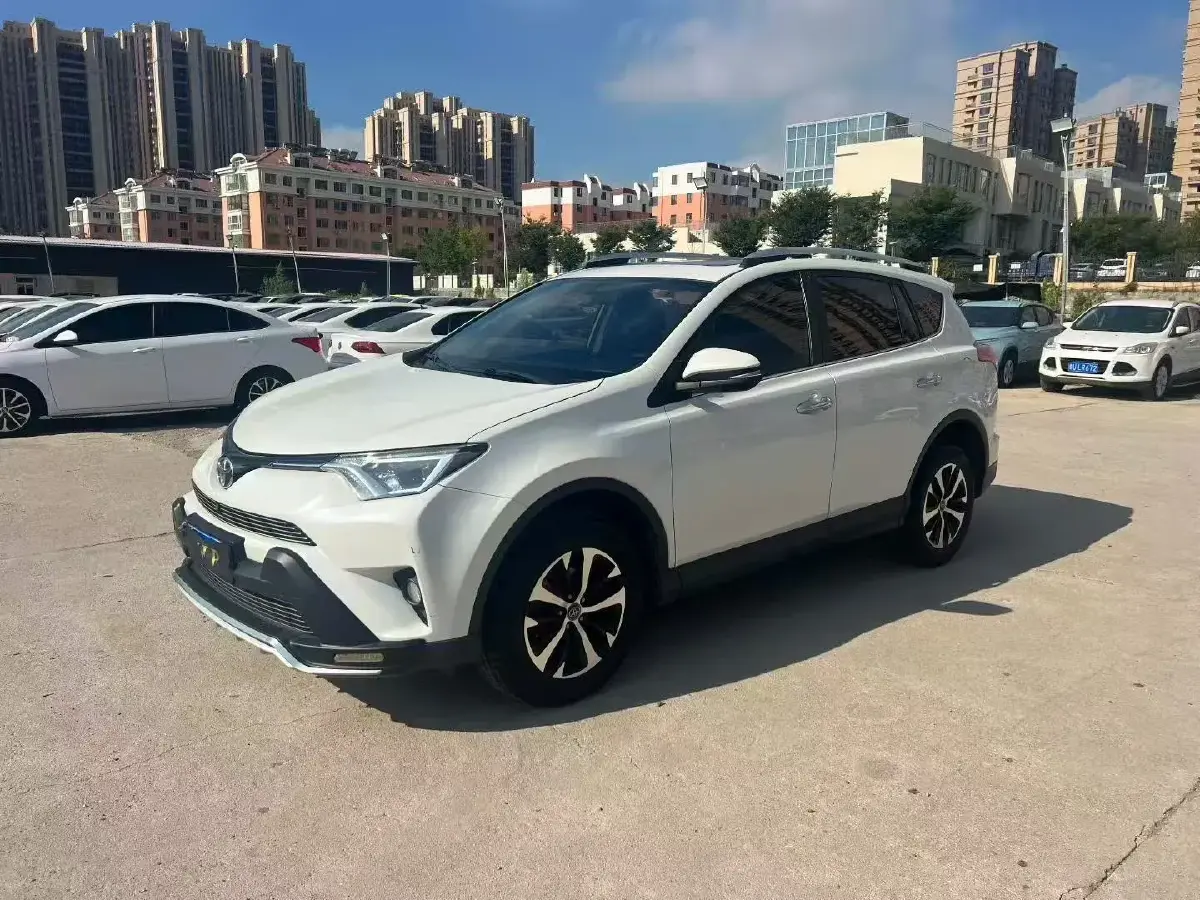 2019 Toyota RAV4 2.0L 151HP L4 CVT