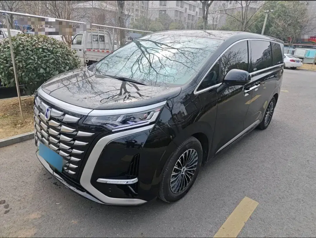 2024 Denza D9 1.5T 139HP L4 E-CVT PHEV 40KWH