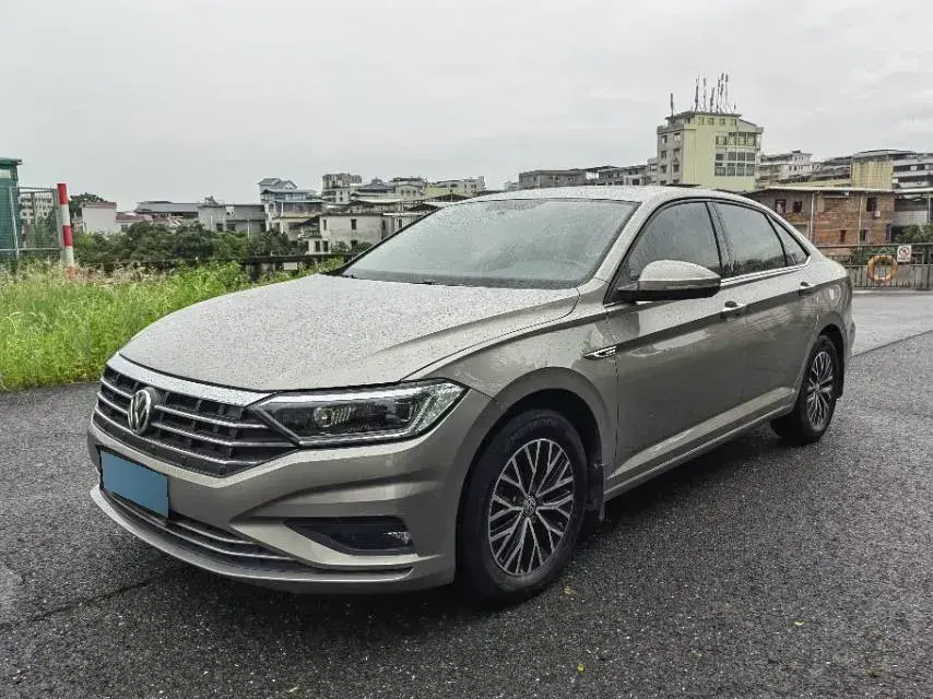 2020 Volkswagen Sagitar 1.2T 116HP L4 5MT