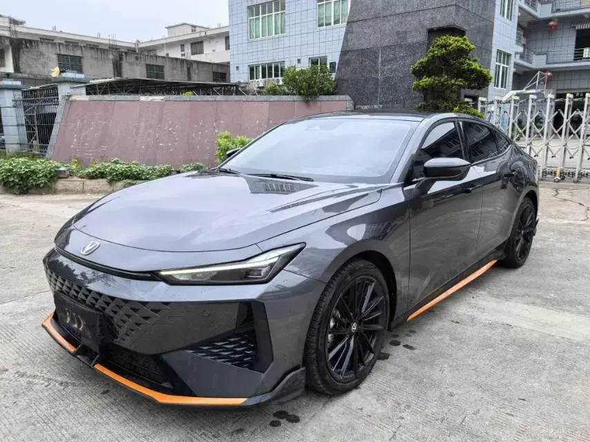 2024 ChangAn UNI-V 1.5T 188HP L4 7DCT