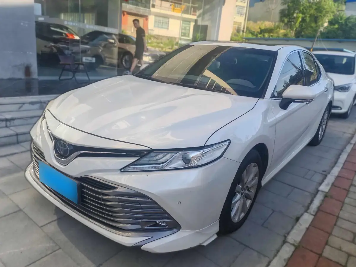 2019 Toyota Camry 2.0L 178HP L4 CVT