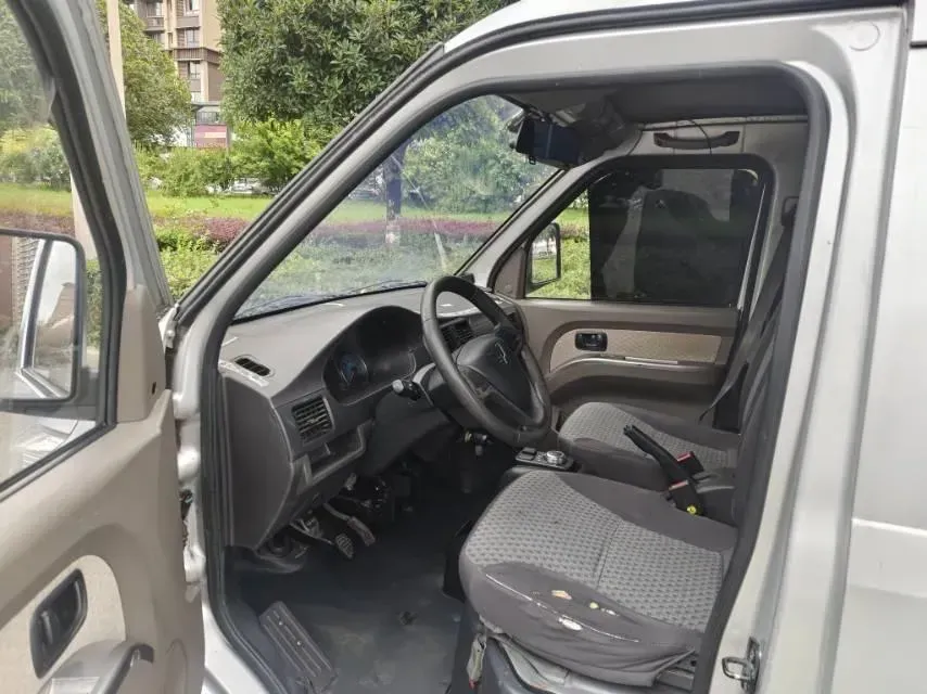 2021 WuLing Electric Truck BEV 43.2KWH,autocango,china used car exporter,china ev exporter,chinese used car exporter,chinese used ev exporter